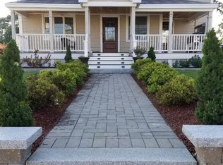 395 Hillside Ave #1, Needham, MA 02494