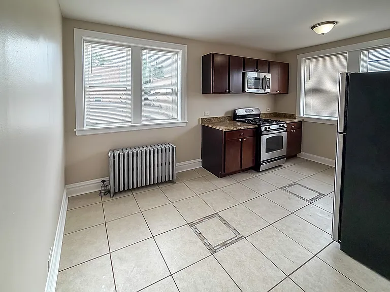 2641-2647 N Laramie Ave — Photo 6