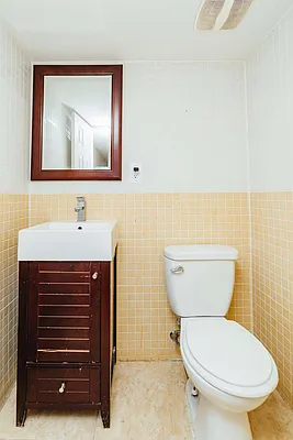 Rented by Nooklyn NYC LLC | media 23