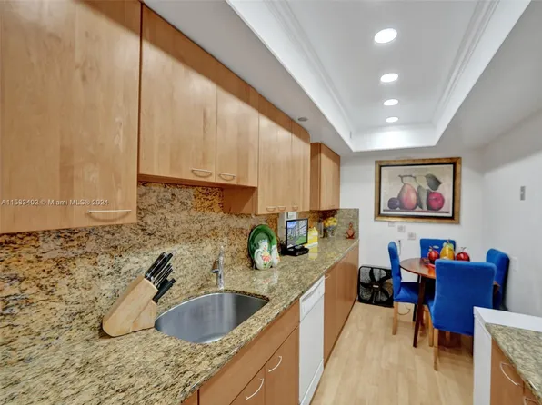 900 Saint Charles Pl #Penthouse 10-810, Hollywood, FL 33026