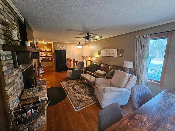 5th image of 37214 Woodland Dr