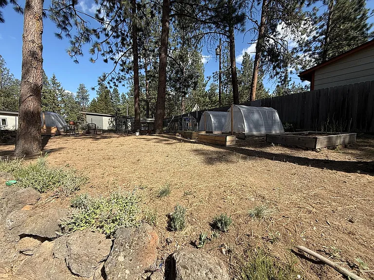 60874 Granite Dr — Photo 34
