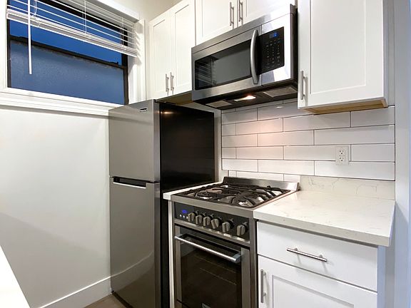 2nd image of 2861 California St APT 9