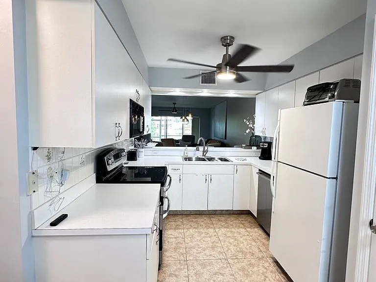 186 Pebble Shores Dr #103 — Photo 9