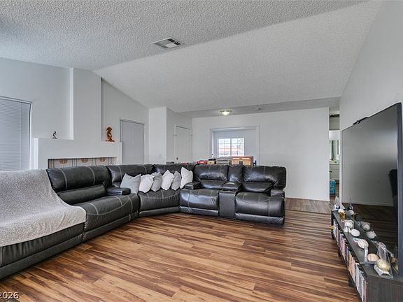 3rd image of 2294 Ray Kanel Dr