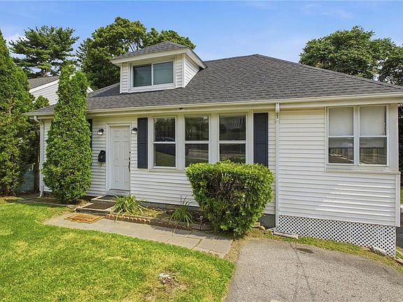 2nd image of 43 Sunset Ave