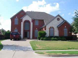 2412 Cruise Dr, Grand Prairie, TX 75054