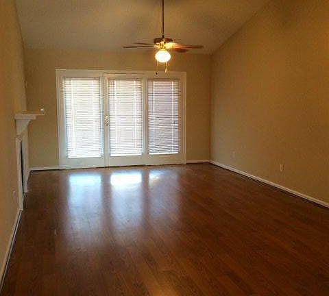 3rd image of 2134 Fox Run Dr