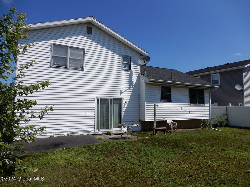 4th image of 4 Patricia Drive