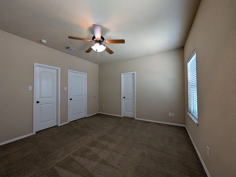 1028 Brown Rock Dr — Photo 32