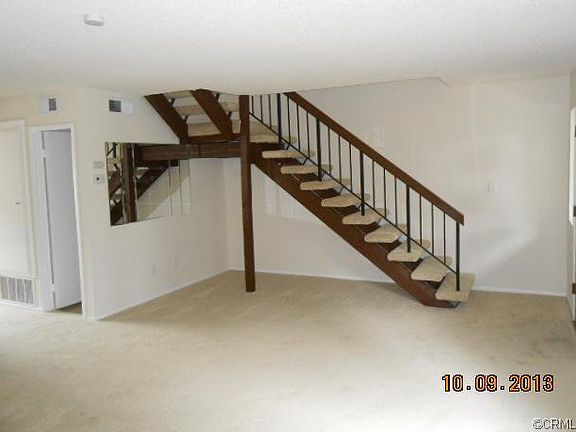 3rd image of 9607 Karmont Ave