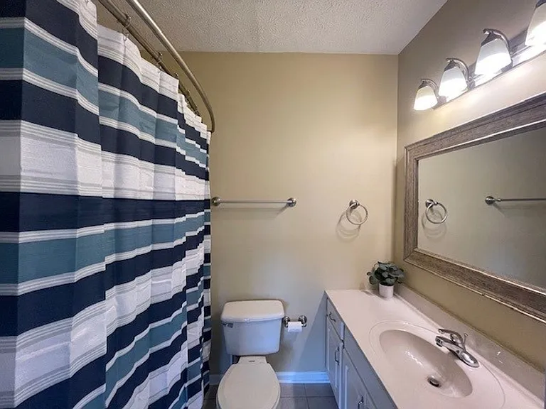 4801 Lyons View Pike #B101 — Photo 10