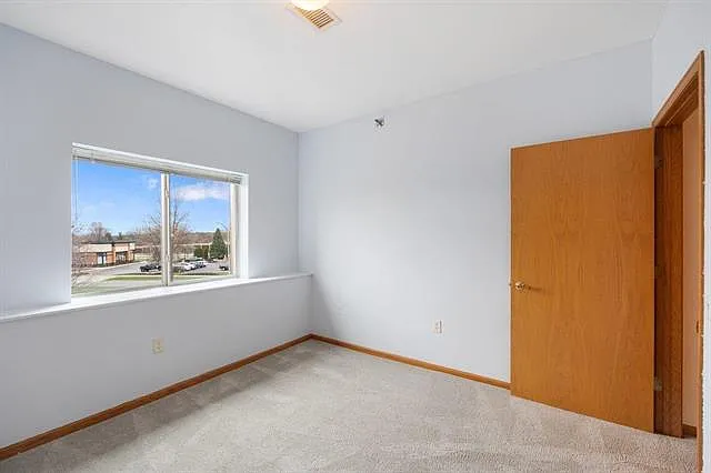 301 Harbour Town Dr #301 — Photo 22