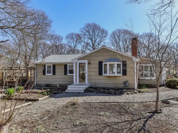 110 Kelley Road, Hyannis, MA 02601