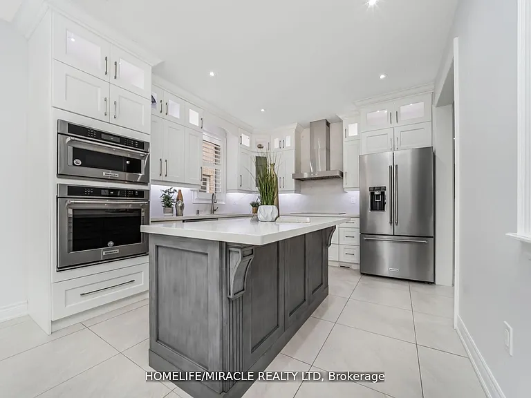 10 Kenora St — Photo 14