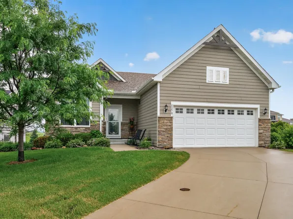 8270 Oakview Ct N, Maple Grove, MN 55369