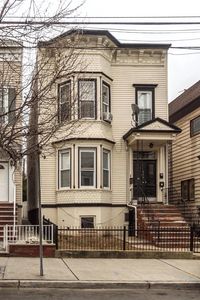 888 Summit Ave, Jersey City, NJ, 07307