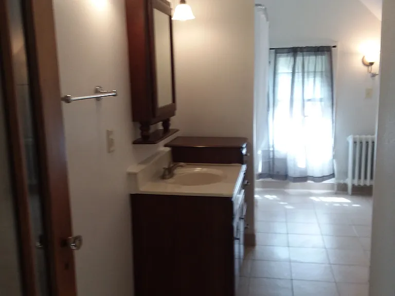 3400 N Downer Ave — Photo 9