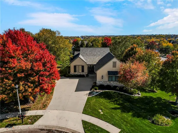 14217 Melrose St, Overland Park, KS 66221