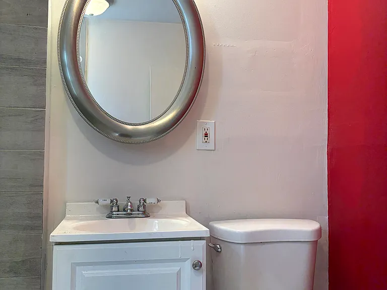 3047 Aramingo Ave — Photo 9