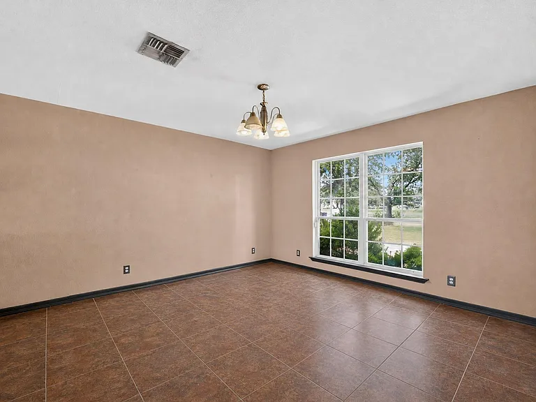 135 County Road 4519 — Photo 9