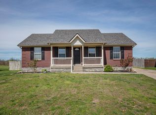 124 Wooded Oak Ct, Shepherdsville, KY 40165