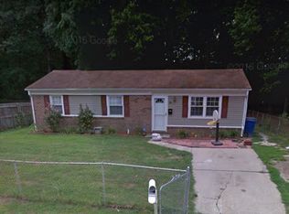 15 Colony Rd, Newport News, VA 23602