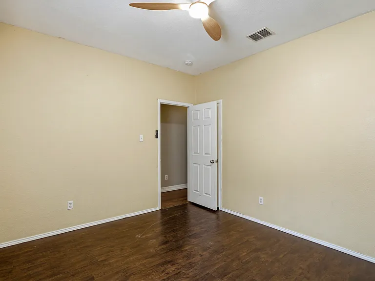 2305 Orchid Dr — Photo 9