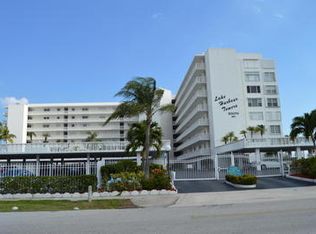 301 Lake Shore Dr APT 106, Lake Park, FL 33403