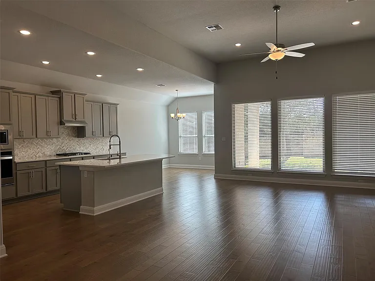 148 Kellogg Ln — Photo 7