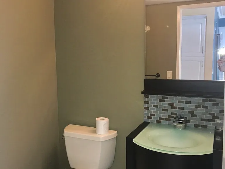 17807 Devonshire St #4 — Photo 13