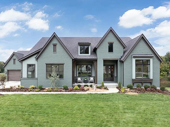 Bedford F Exterior