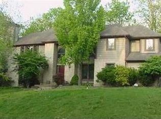 9170 Rooks Rd, Dayton, OH 45458