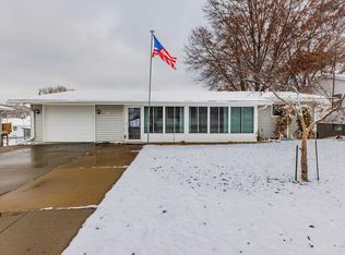 1732 Rainbow Dr, Waterloo, IA 50701