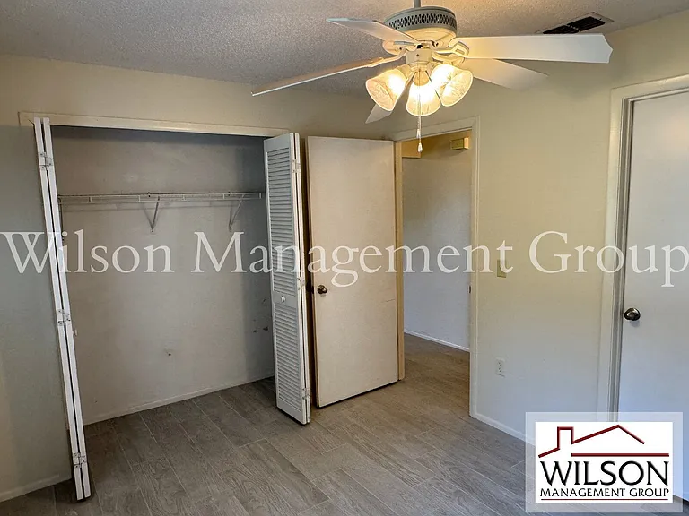 10041 Massey St — Photo 11