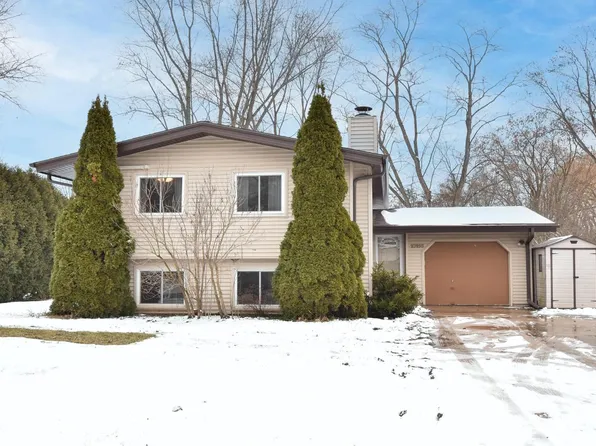 10156 South Nicholson ROAD, Oak Creek, WI 53154