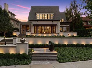 2552 Lake Of Isles Pkwy W, Minneapolis, MN 55405