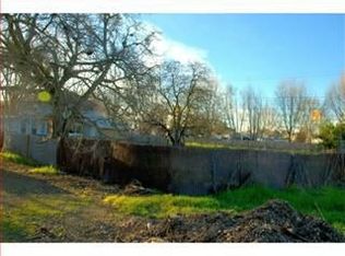 5590 Monterey Rd, Gilroy, CA 95020