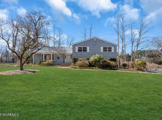 8 Navaho Way, Middletown, NJ 07748