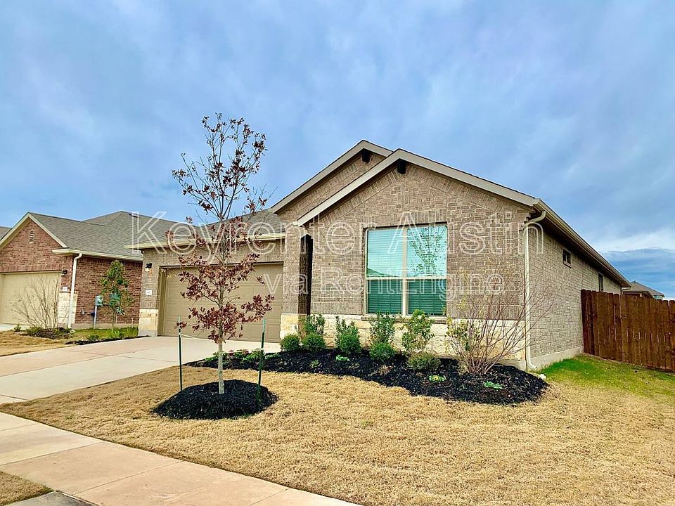 1st image of 18412 Urbano Dr