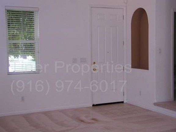 3rd image of 2883 Belle Fleur Way
