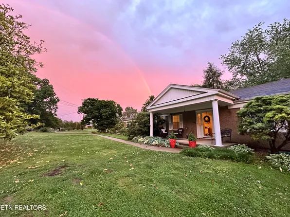 829 Chateaugay Rd, Knoxville, TN 37923
