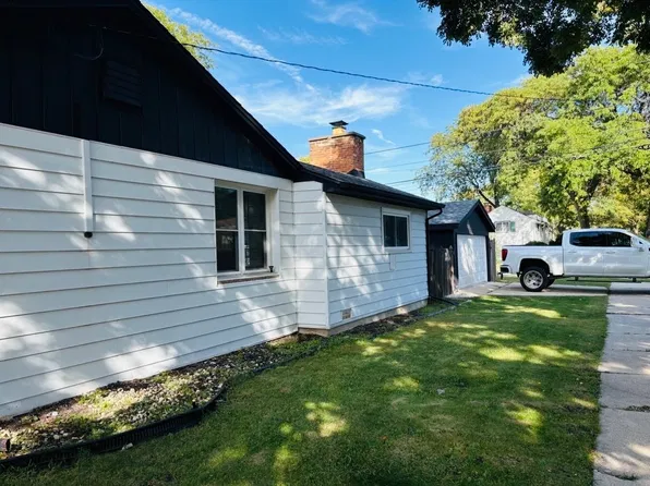 10159 S Kolin Ave, Oak Lawn, IL 60453