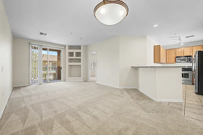 2 bed, 2.0 bath, 1299 sqft, $1,900 — Photo 1