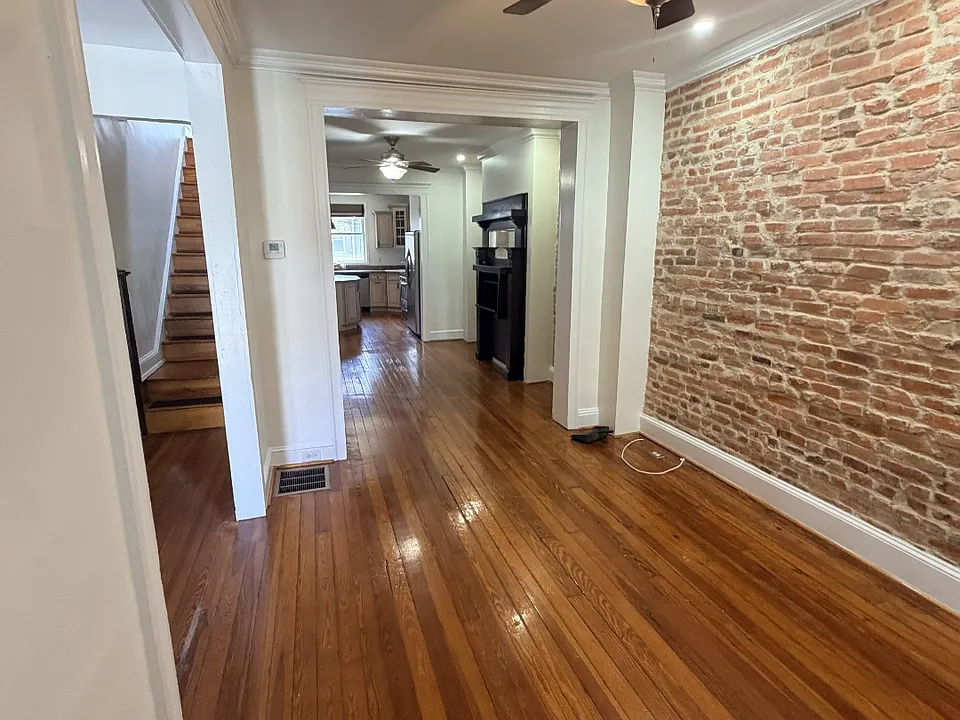 209 W 27th St