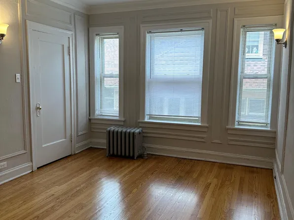 1637 W Estes Ave APT 2A, Chicago, IL 60626