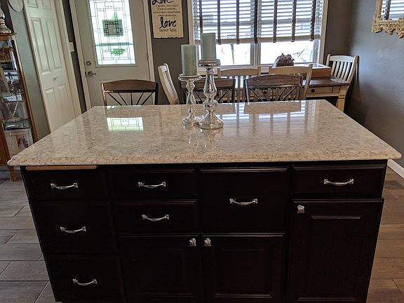 maple island with quartz top