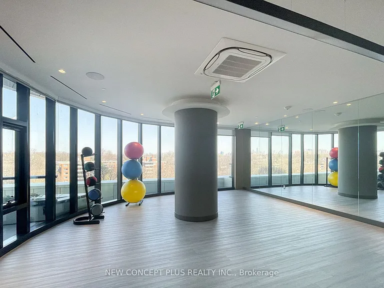 585 Bloor St E #1718 — Photo 33