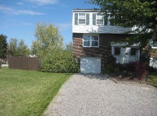 600 Heron Ct, Coraopolis, PA