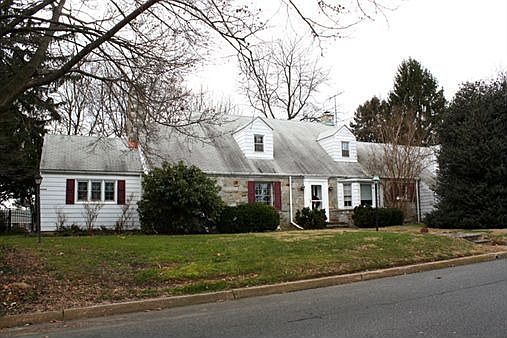 1st image of 500 Maitland St